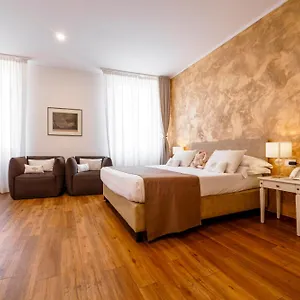 *** Hotel La Rocca Italie